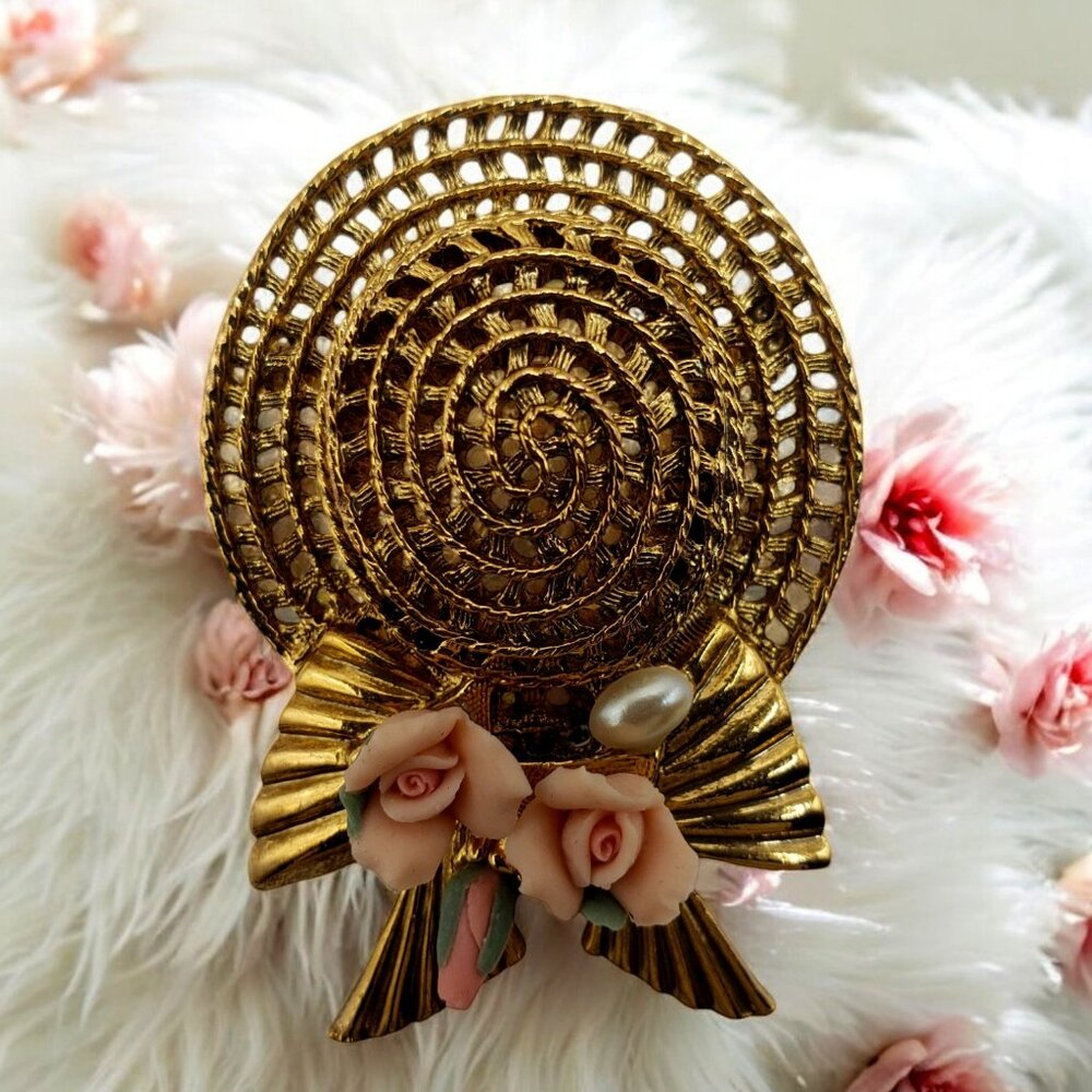 1928 Vintage Gold Tone Hat w/ Pink Porcelain Flowers & Faux Pearl Brooch